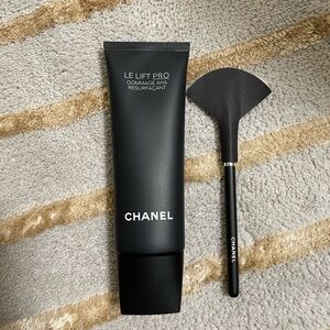 Le lift pro peel and brush